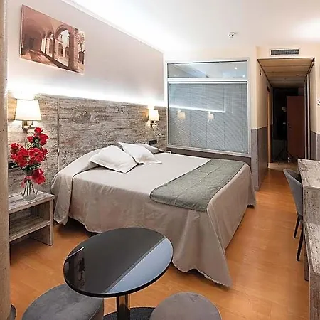 Palau De Girona Sarriá de Ter