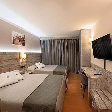 Hotel Palau De Girona 4*